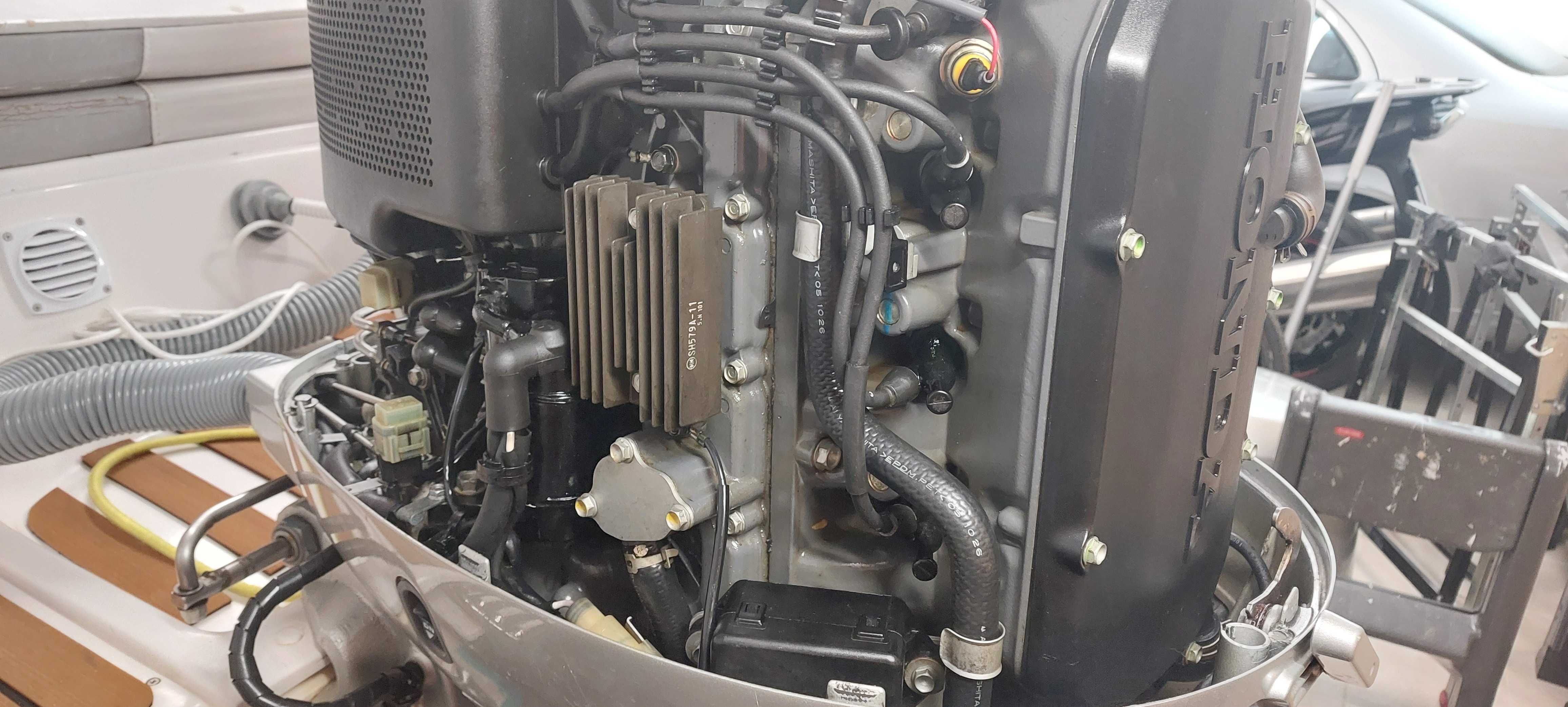 Motor Honda BF90 CV impecável.