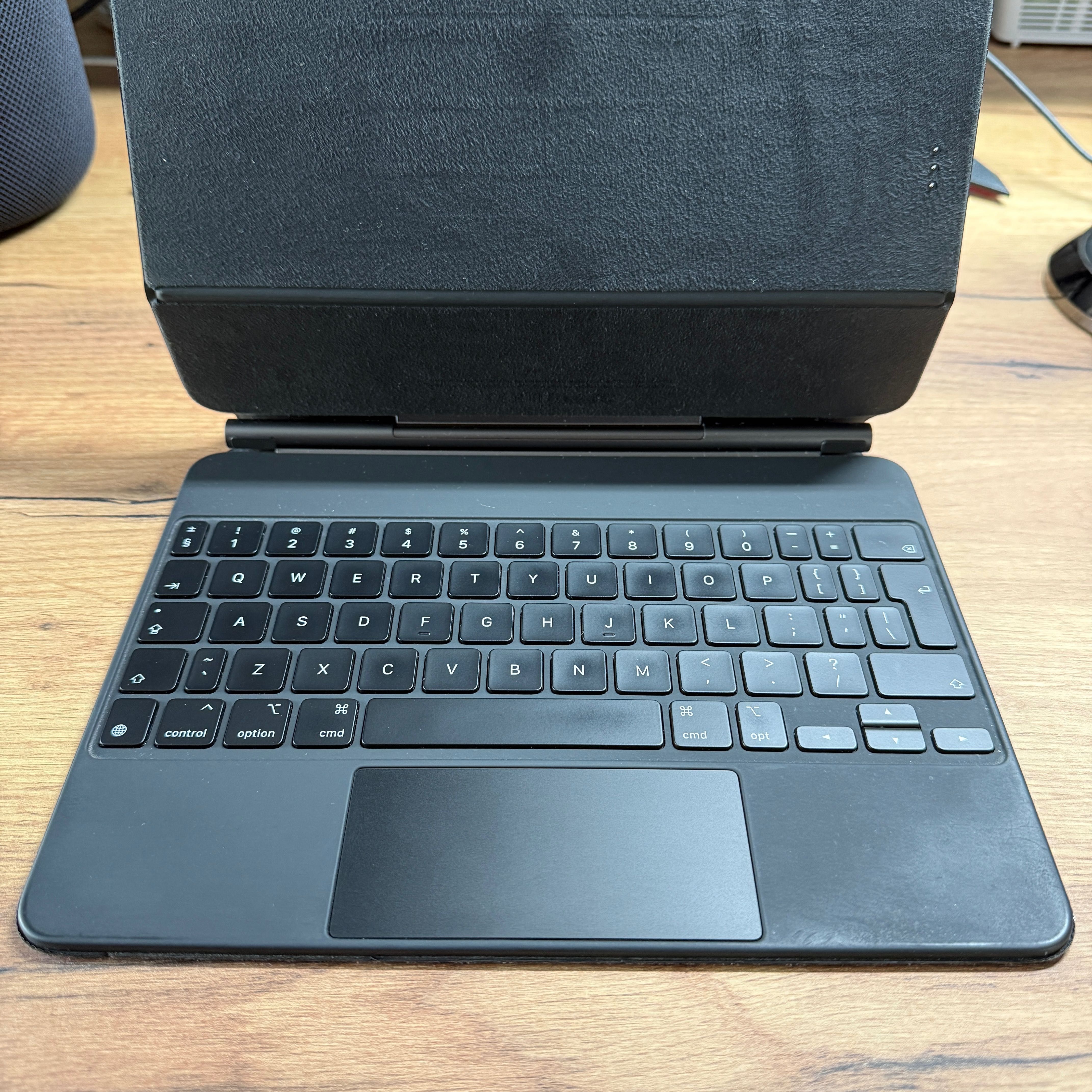 Klawiatura Apple Magic Keyboard 11" iPad Pro (1-4 gen.) Air (4-5 gen.)