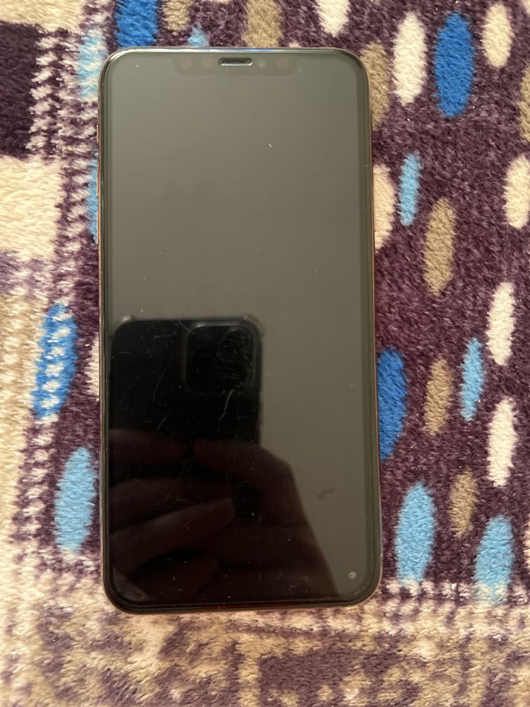 iPhone 11pro max Gold