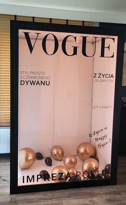 Fotobox uzywany sprzedam lekko uszkodzony
