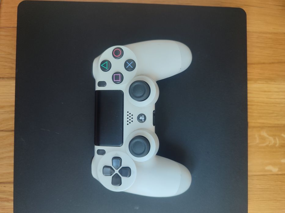 PlayStation 4 Slim 1 tb