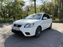 Продам своє авто КІА Rio 2011