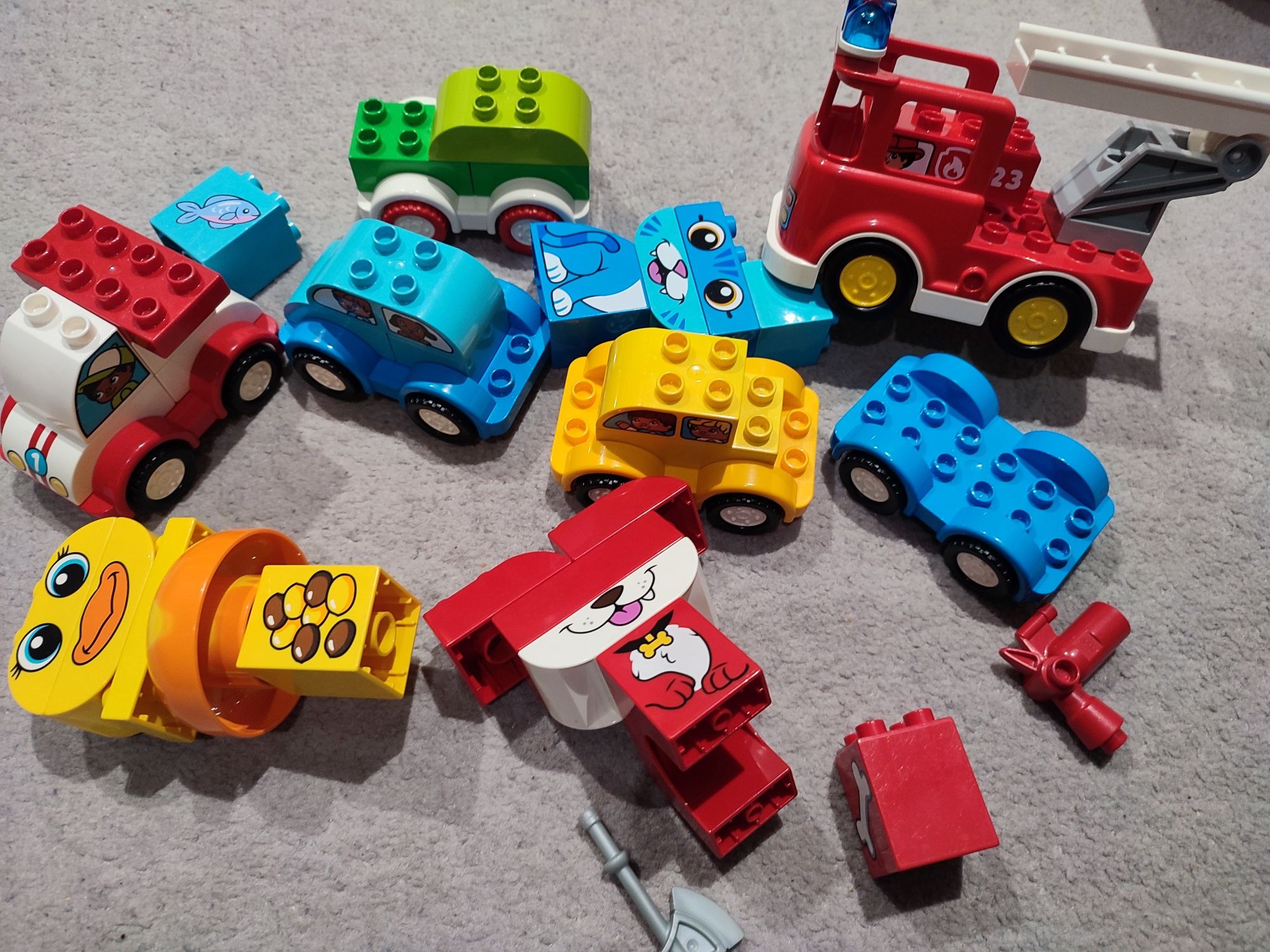 Zestaw klocków LEGO duplo auta, wóz strażacki