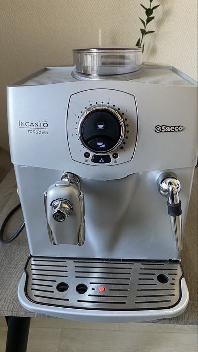Кофемашина Saeco Incanto