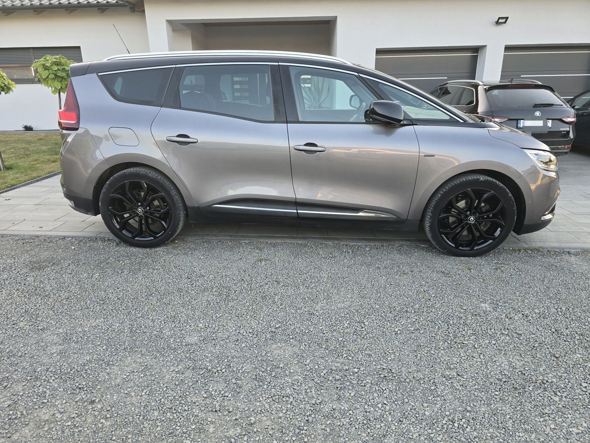 Renault Grand Scenic Black Edition 1.33 tce 160kM, jedynie 52 tkm.