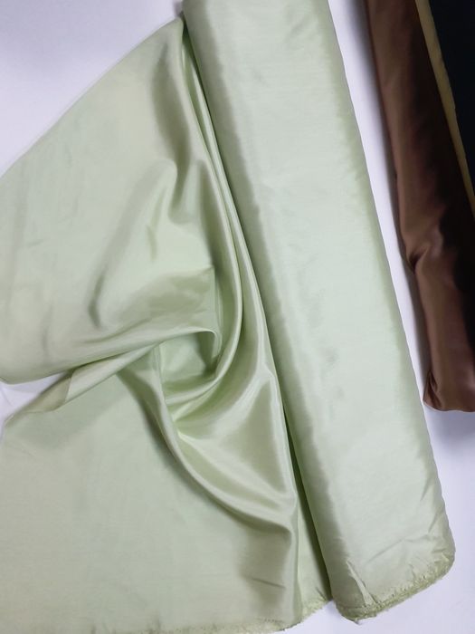 Podszewka jasna zieleń szer.140 cm.