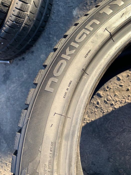 Шини нові різноширокі 315/35 R20+275/40 R20 Nokian зима 2023 рік