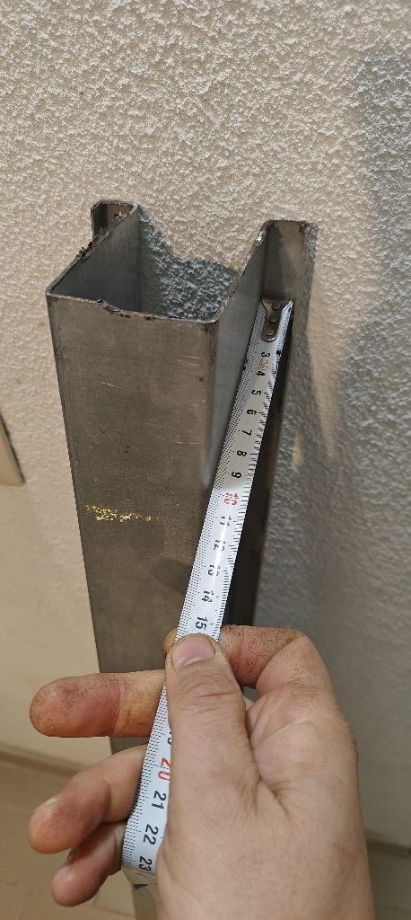 Calhas galvanizados. 1 m, 3 m.