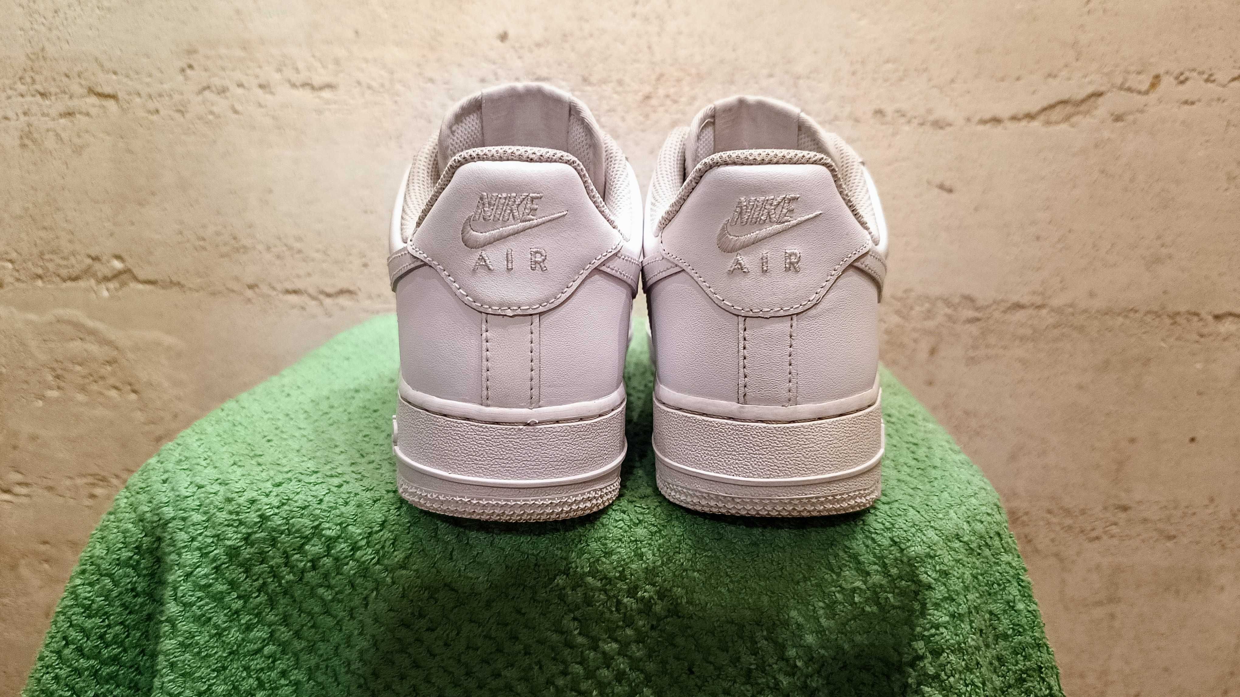 NIKE AIR FORCE 1 '07 R.40,5 sk€ra stan bardzo dobry