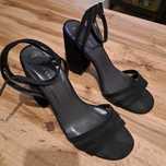 Buty na obcasie czarne 41