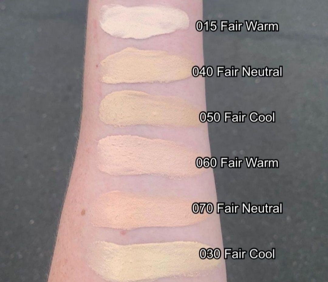 Haus Labs By Lady Gaga Triclone Skin-Tech Foundation podkład 
Triclone
