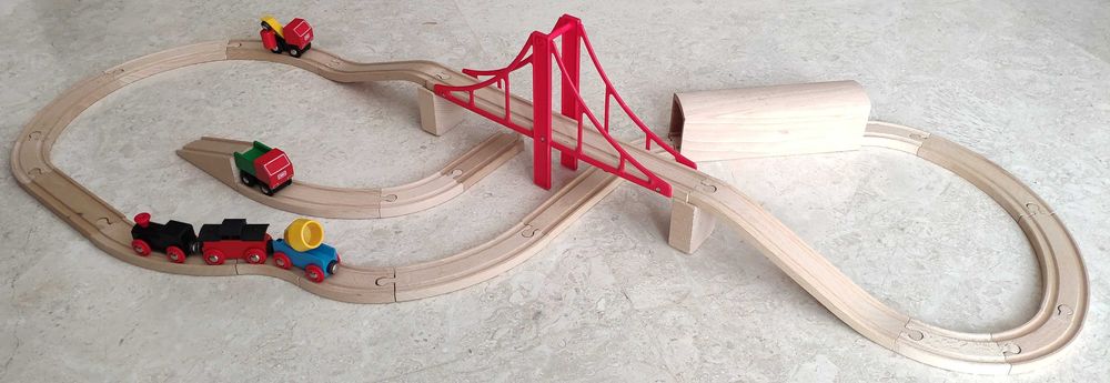 BRIO чудова залізниця конструктор з дерева (Швеція)