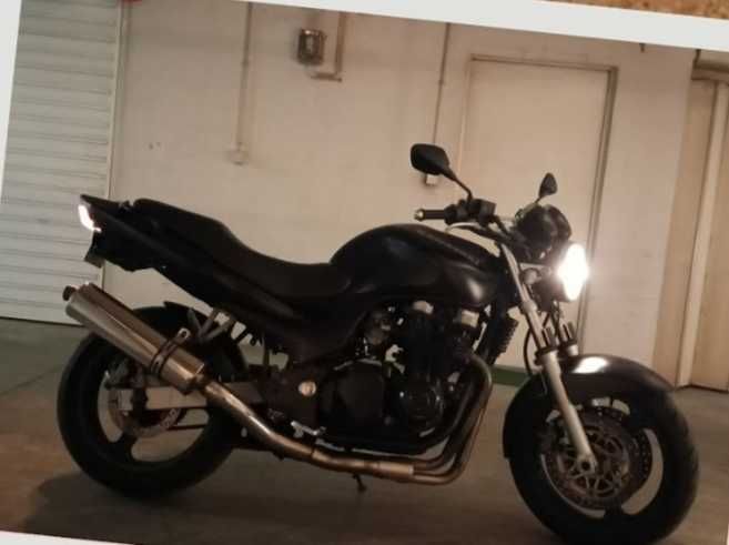 Kawasaki Zr-7 750cc
