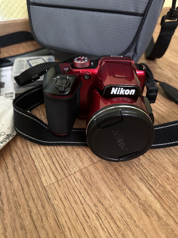 Nikon COOLPIX B500