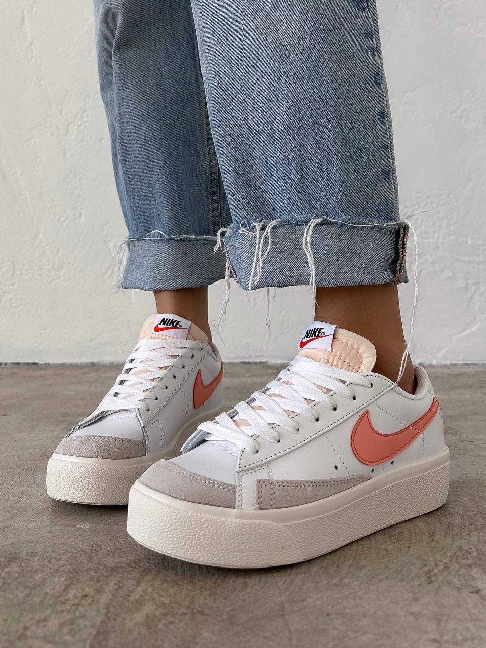 Жіночі кросівки Nіке Blazer Low Platform білий з рожевим 87466 ТОП