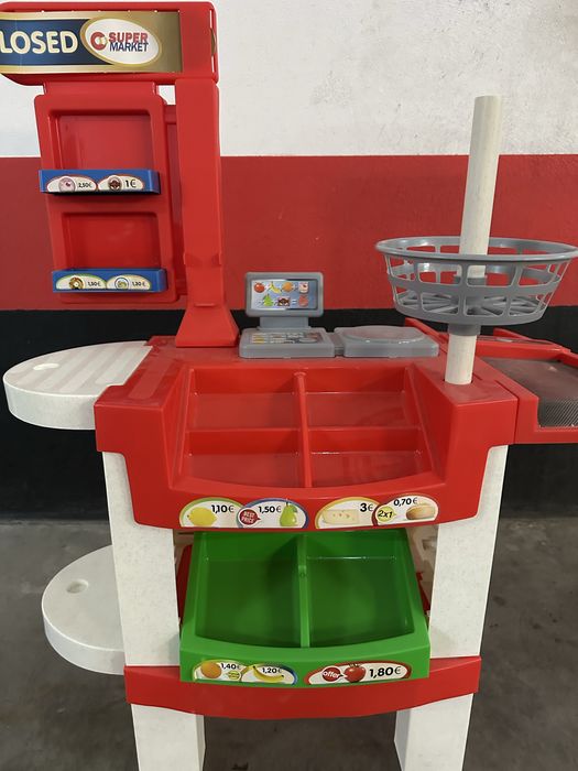 Cozinha e carro compras para brincar