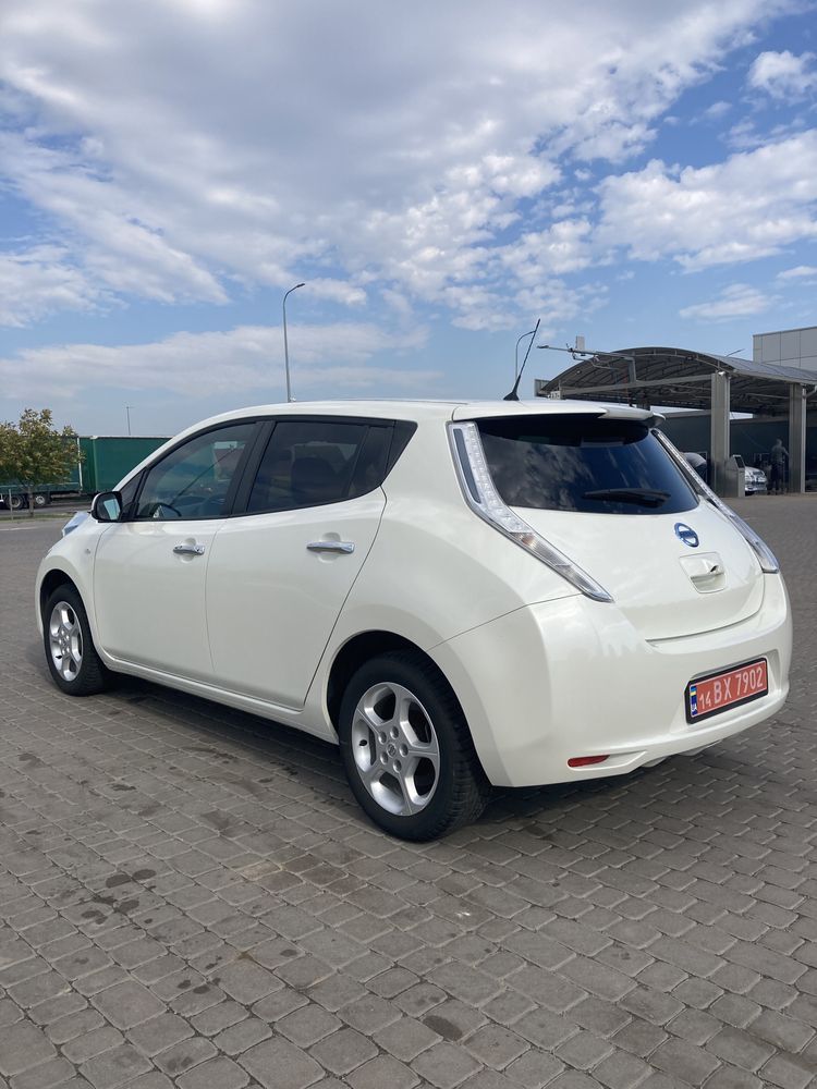 Nissan leaf 30kw