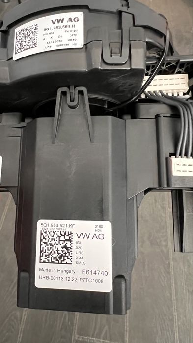 Підрульові перемикачі на Фольксваген Тігуан (Volkswagen Tiguan)