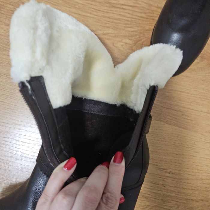Buty botki skórzane Bata 37 na platformie jak nowe