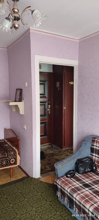 Продам 1к ж/м Приднепровск ул. Космонавтов