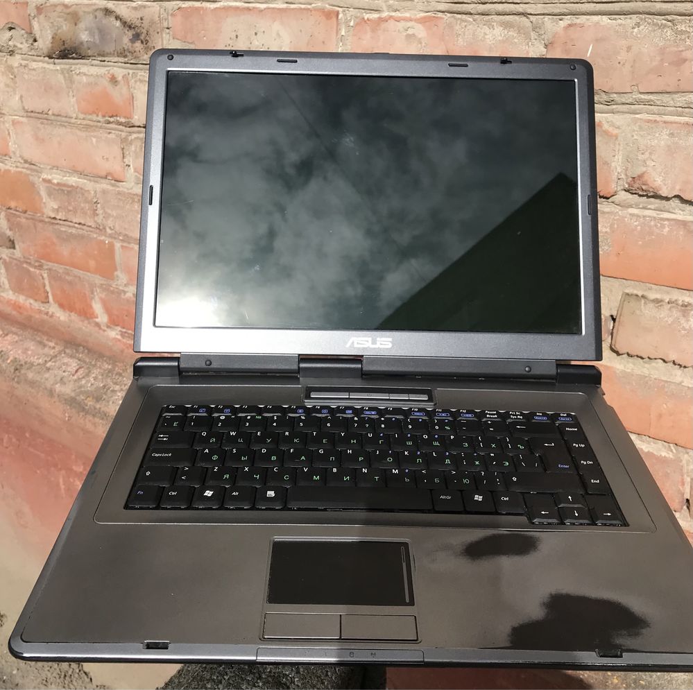 Ноутбук Asus X51L 2ядра/3Гб/120Гб