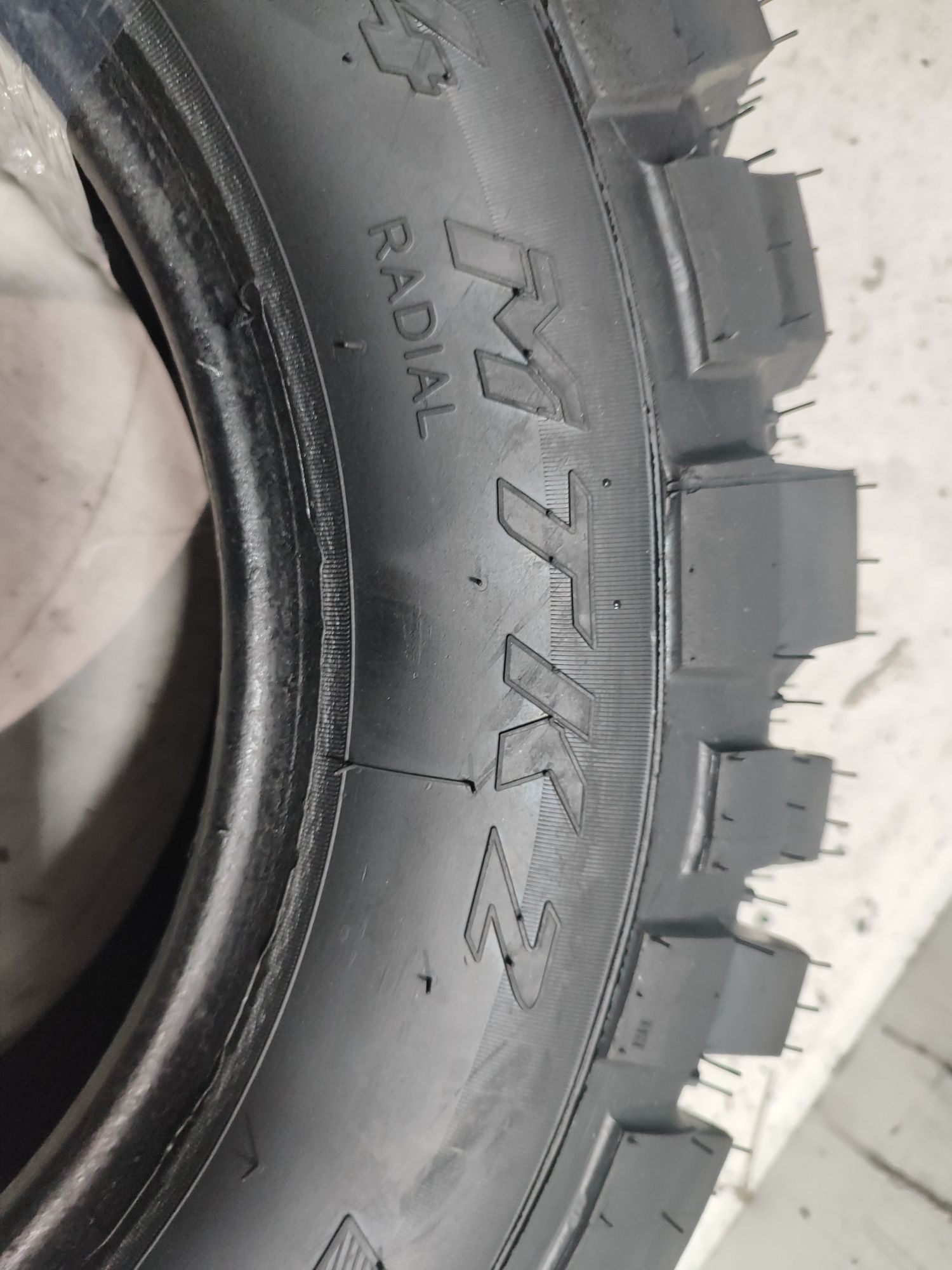 2 pneus novos Nortenha 205/70R15 96Q Oferta dos Portes