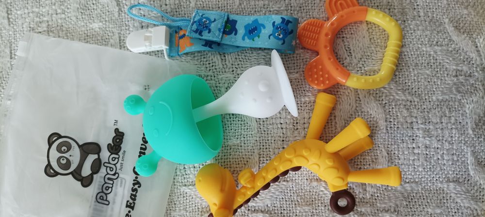 Świetny nowy zestaw gryzaków ząbkowanie dla niemowląt 4 sztuki