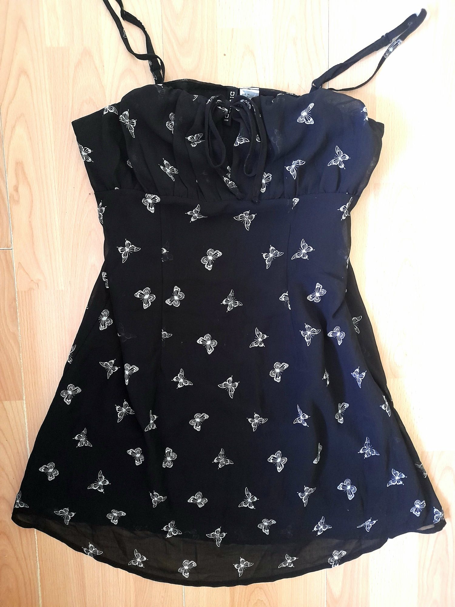 Krótka czarna sukienka w motylki H&M 36/38