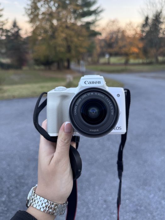 Canon EOS M50 White + 15-45mm • Стан як новий • 4K, Wi-Fi
