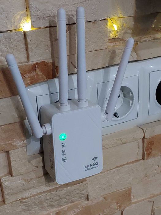 двухдиапазонный ретранслятор/репитер/усилитель WiFi 1200М 2.4/5Ghz