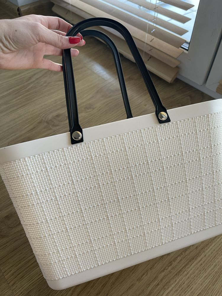 Biala torebka plastikowy koszyk shopper bag na zakupy