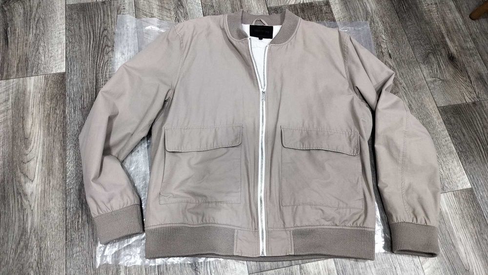 Бомбер вітровка куртка River Island