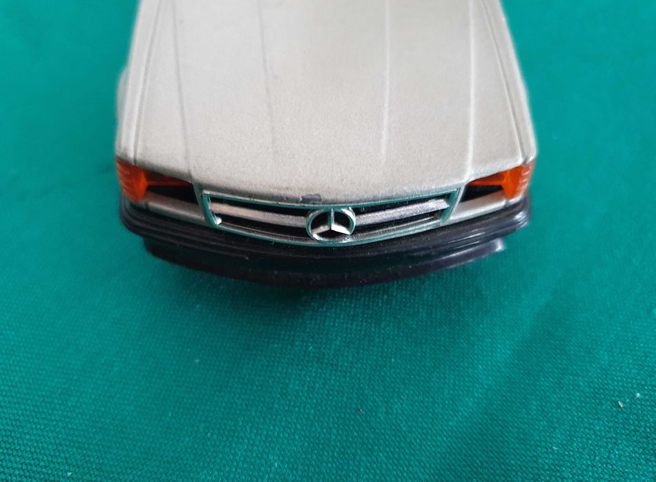 Mercedes 500 SEC, BURAGO, escala 1/26 - Anos 80 - Italy
