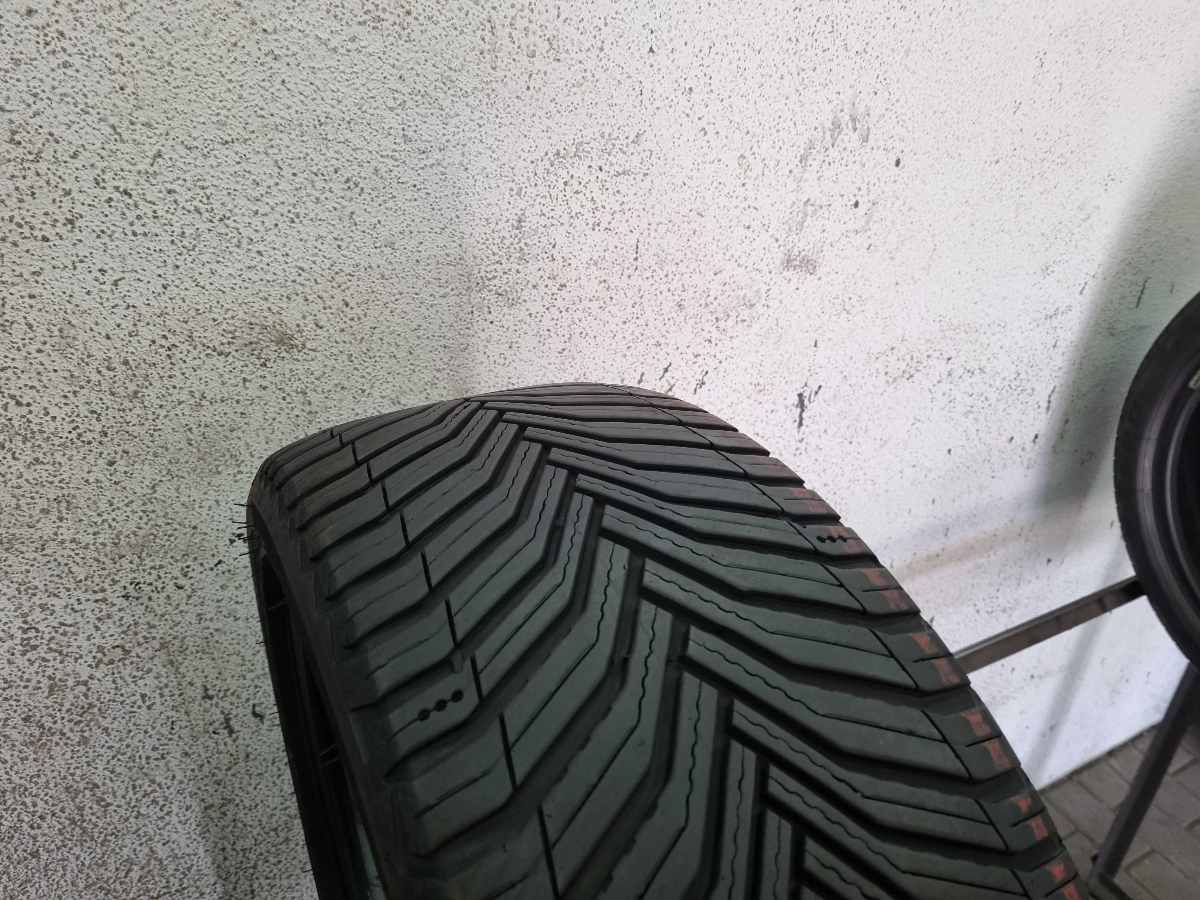 225/40/19 93Y Michelin CrossClimate 2 D.0322