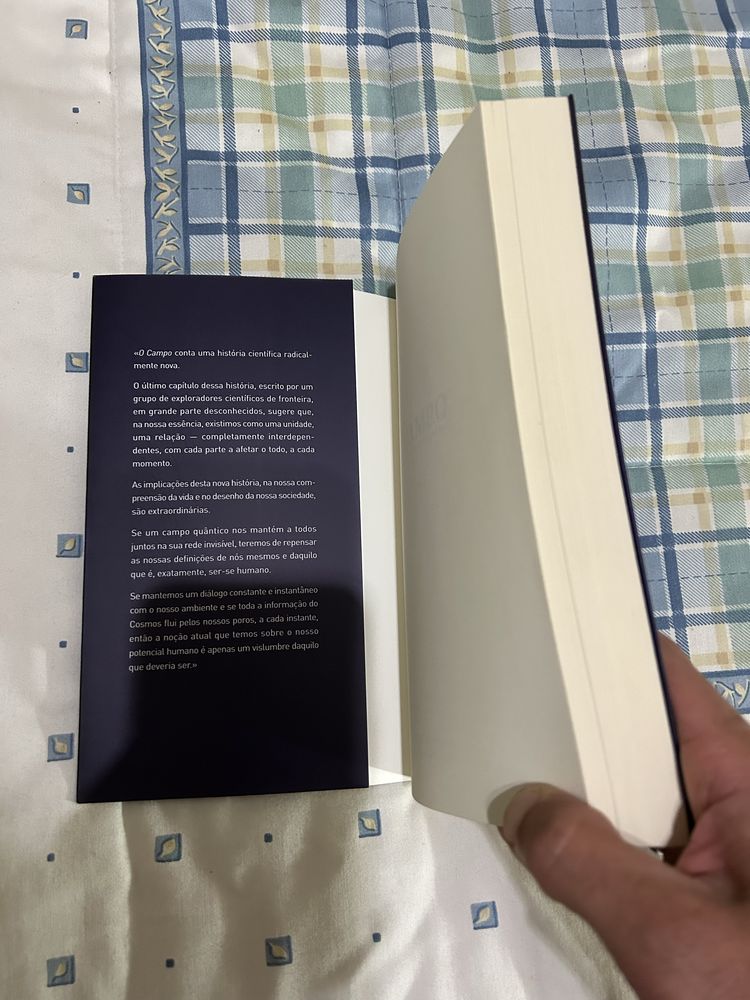 O CAMPO (da autora LYNNE MCTAGGART)