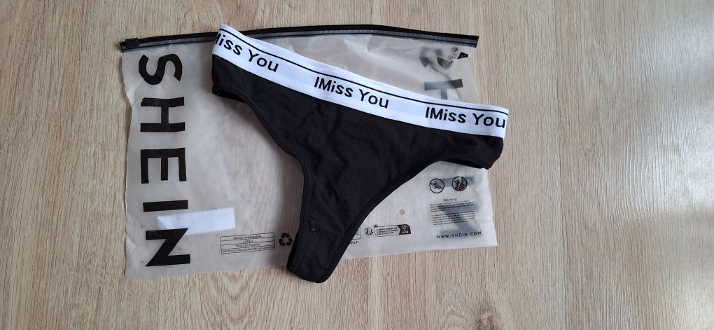 Nowe majtki stringi S shein
