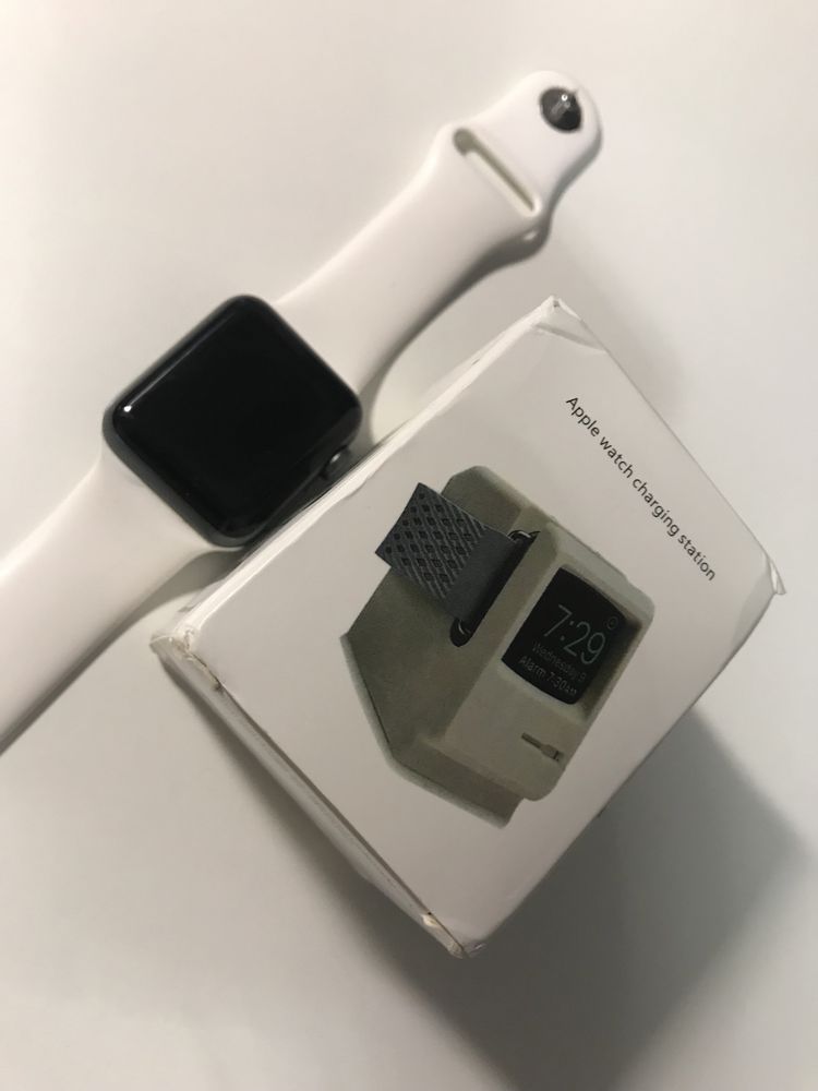 Підставка зарядка док порт для Apple Watch у стилі Mac ретро
