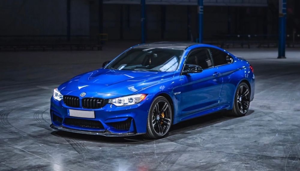 BMW M4 CS