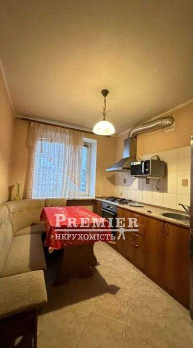 2 комнатная квартира 52 м2  в Высотке на Таирова с Ремонтом