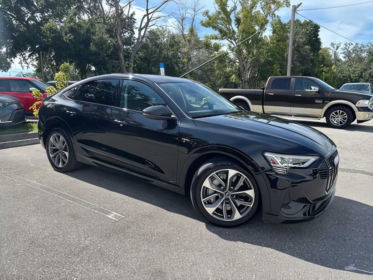 2021 Audi e-tron quattro