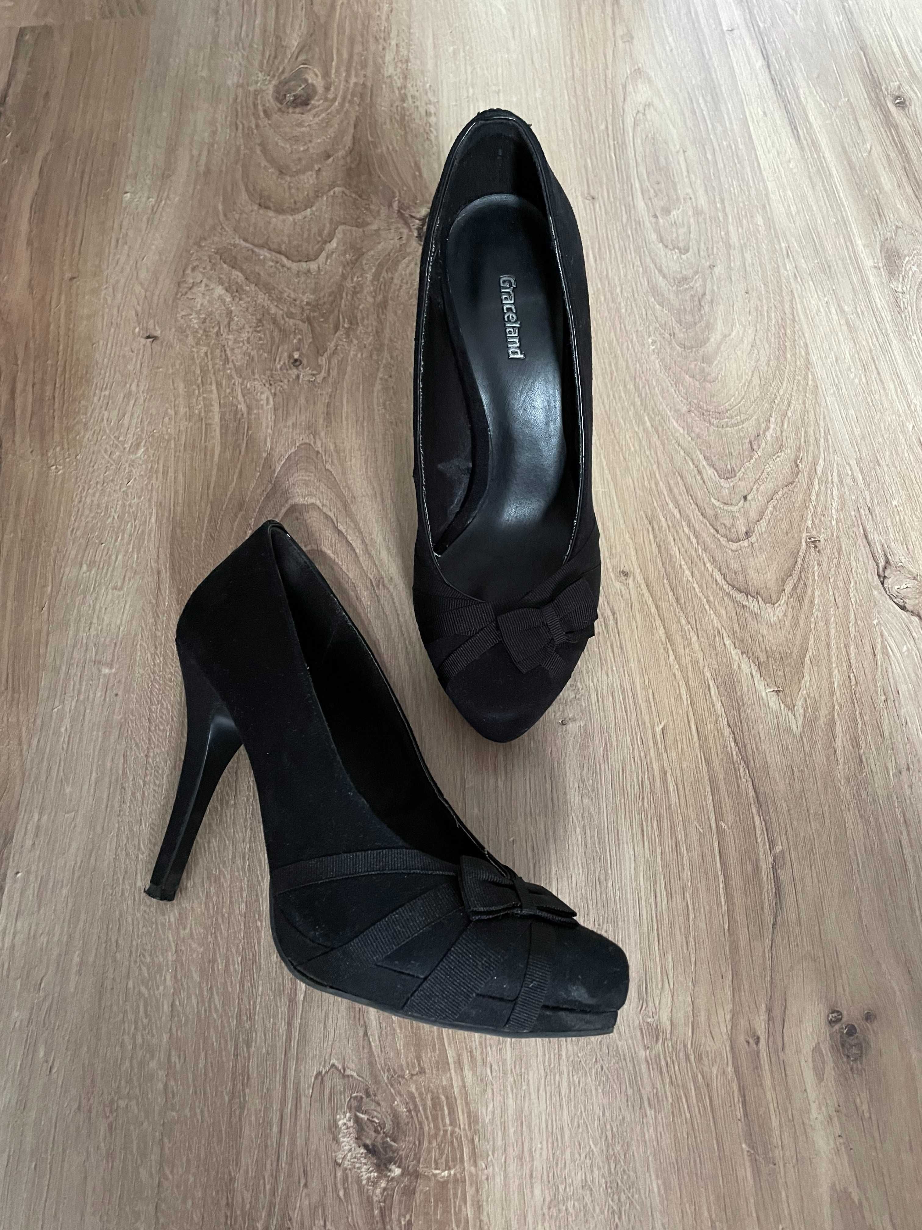 Czarne buty na obcasie szpilki platforma kokarda eleganckie Graceland