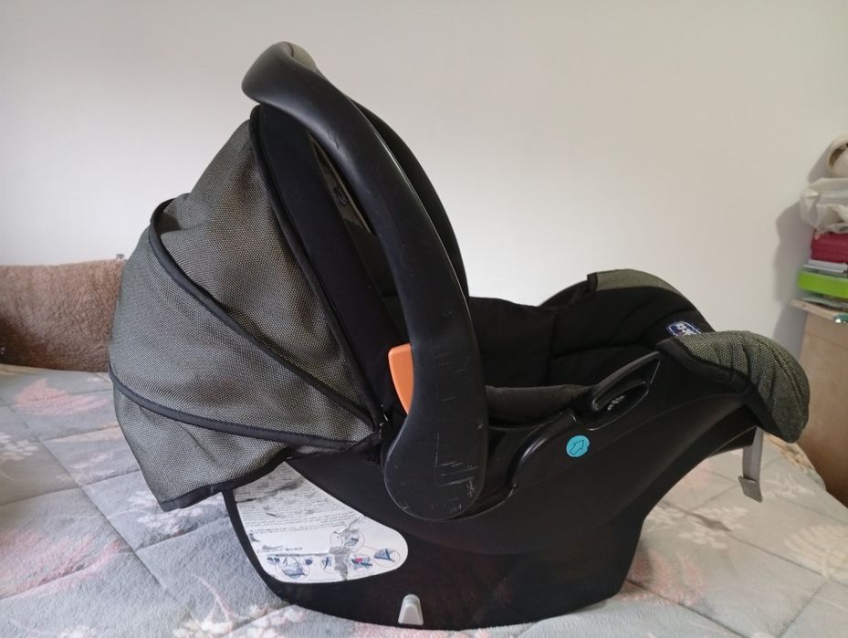 Cadeirinha "ovinho Chicco