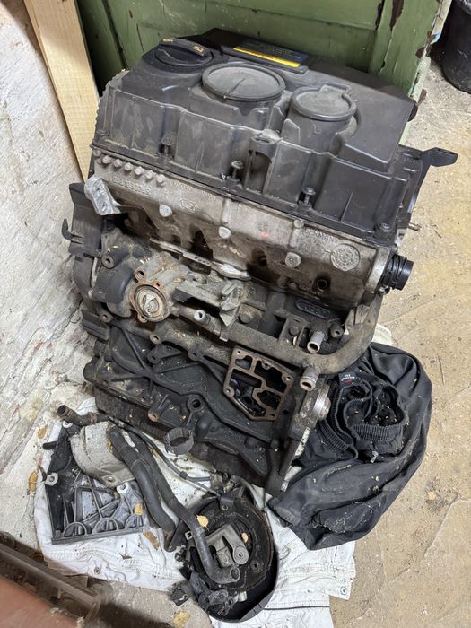 Продам головку в зборі з блоком VW 1.9 TDI BLS,BSU.