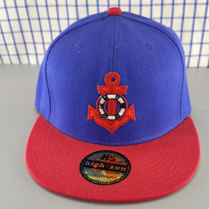 Кепка Snapback с регулятором