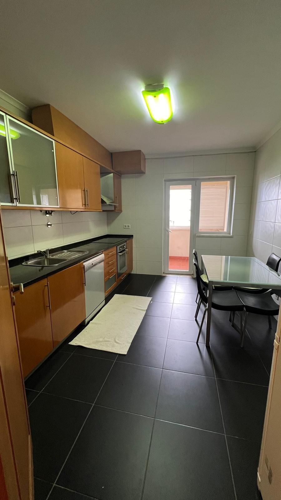 Apartamento T2 com piscina