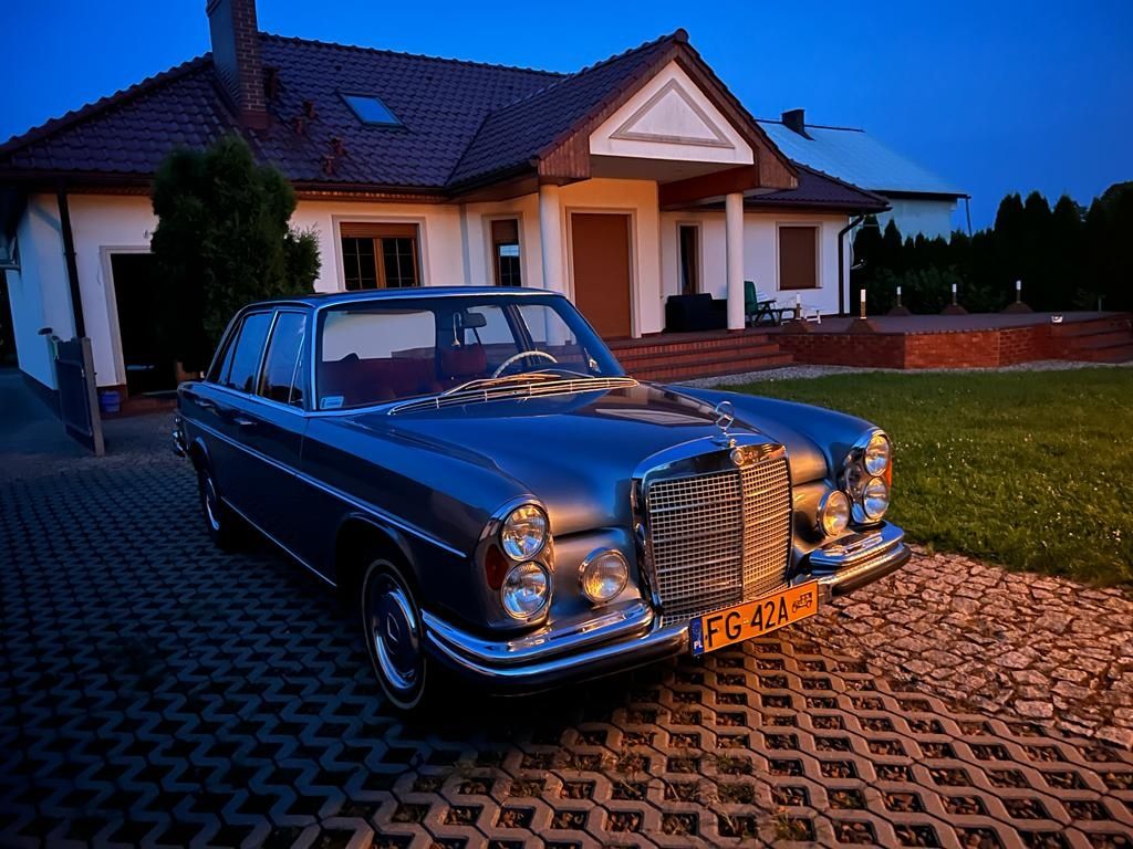 Auto do ślubu mercedes 108