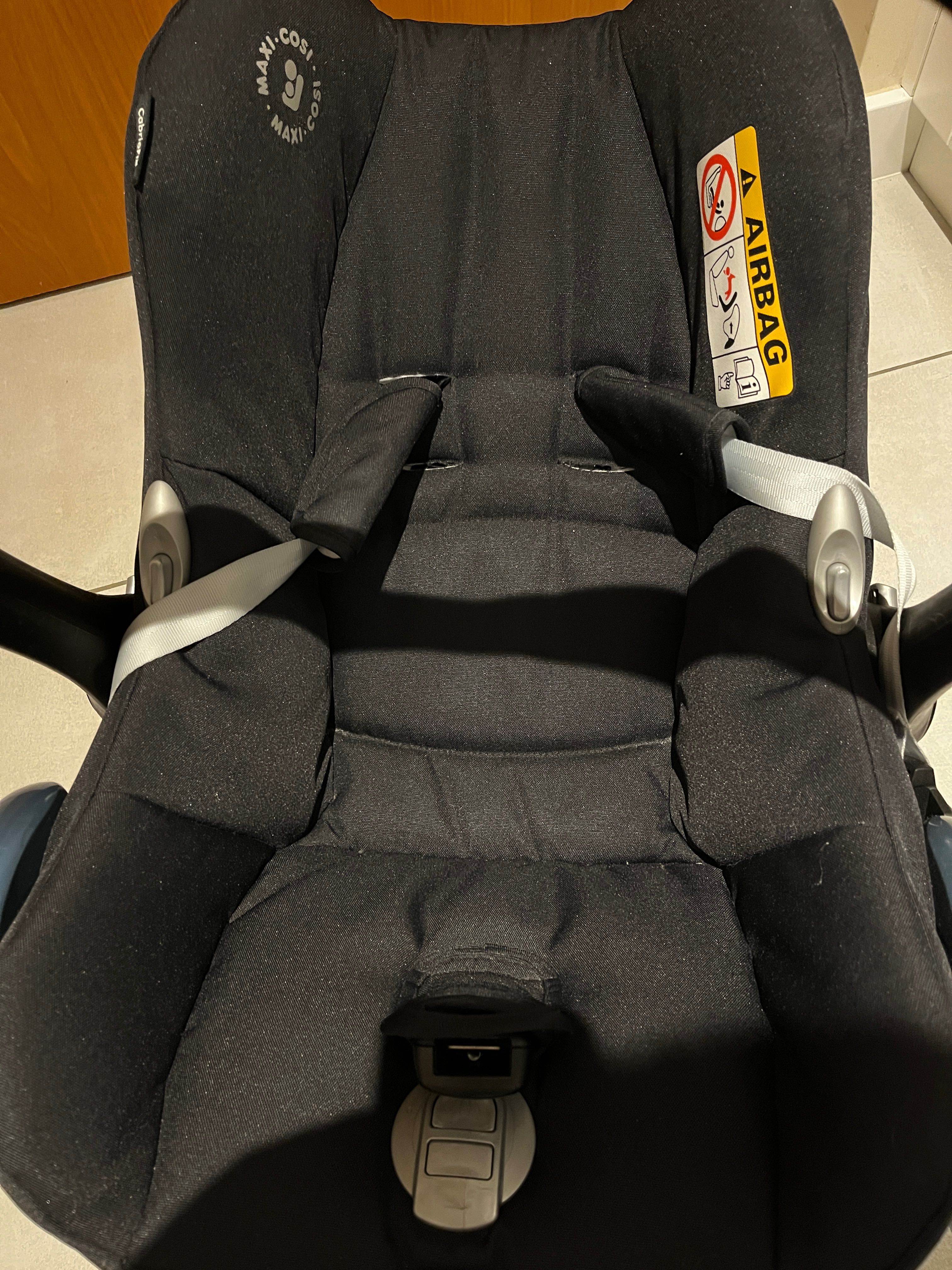 Fotelik Nosidełko MaxiCosi CabrioFix iSize 0-13kg z baza Isofix