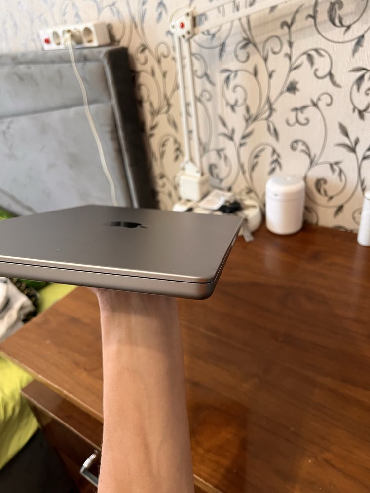 Macbook pro m1 pro 16/512