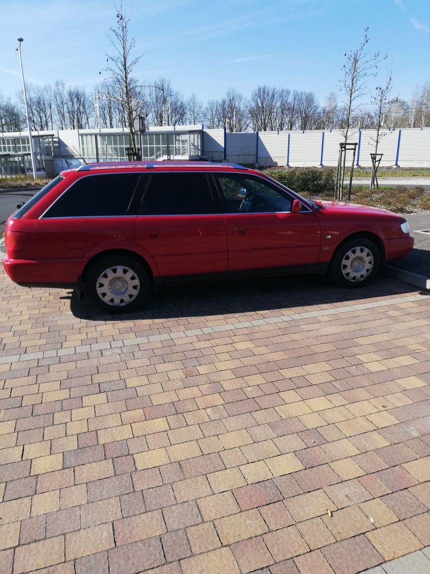 Audi Avant A6c4 2.5 tdi Ael R5 automat