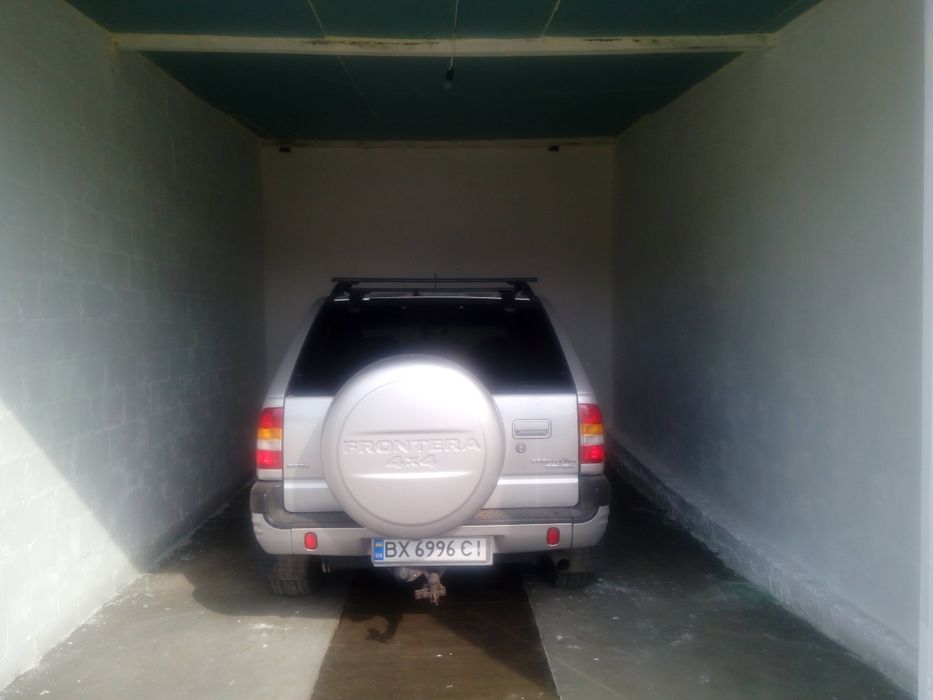 Продам  (от 6м х 4м и больше) гараж Львовское шоссе 14-В